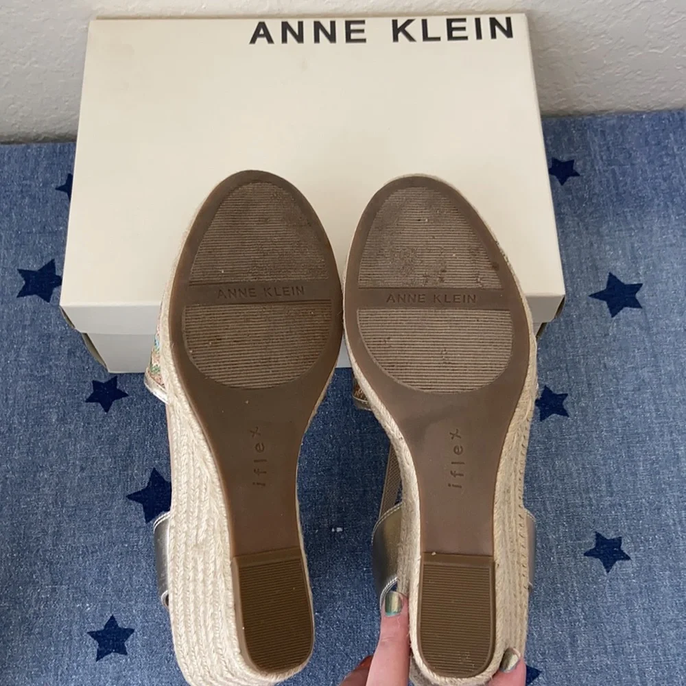 Anne Klein Akabril Tan Multi Espadrille sz 10 EUC